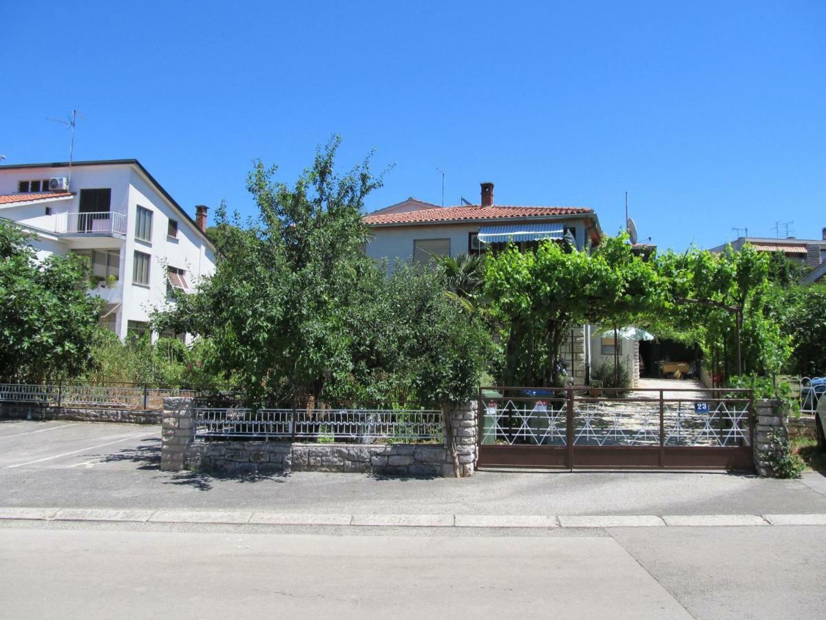 Vintage Rooms & Apartments Poreč Exteriör bild